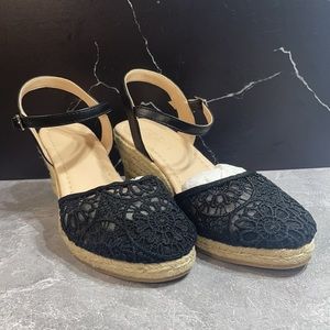 SODA Wedges Black/Tan Size 6.5M
